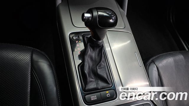 Kia K7 2016 — photo 9