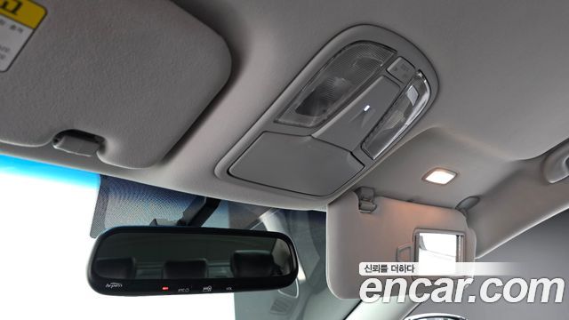 Kia K7 2016 — photo 19