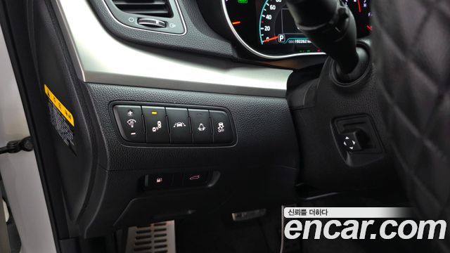 Kia K7 2016 — photo 20