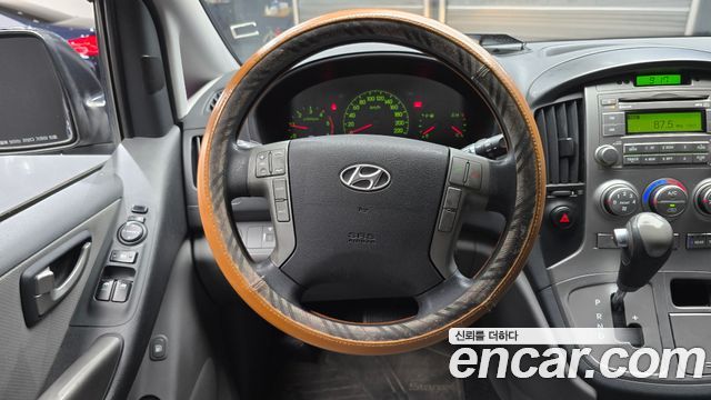 Hyundai Starex 2013 — photo 13