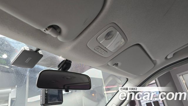 Hyundai Starex 2013 — photo 18