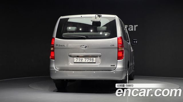 Hyundai Starex 2011 — photo 4