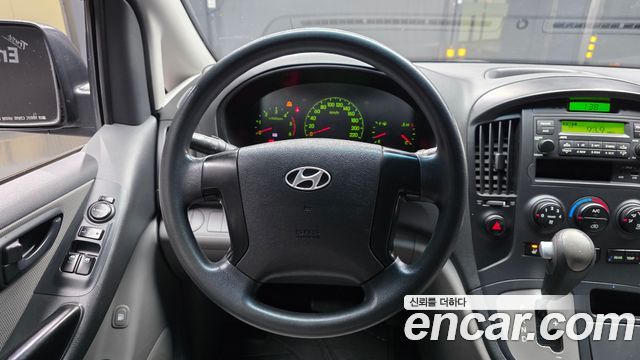 Hyundai Starex 2011 — photo 19
