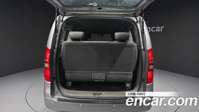 Hyundai Starex 2011 — photo 26