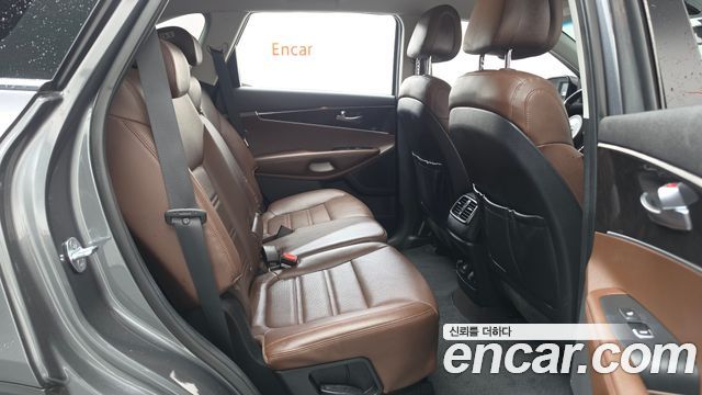 Kia Sorento 2016 — photo 17