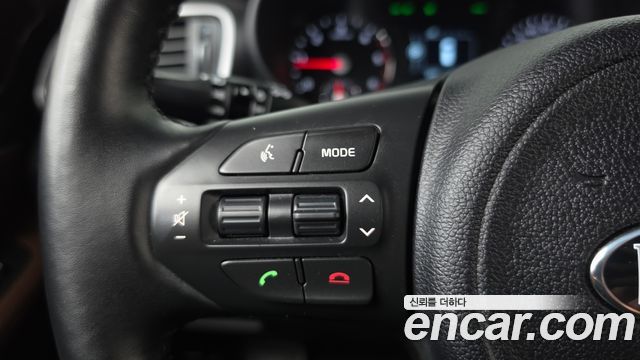 Kia Sorento 2016 — photo 24