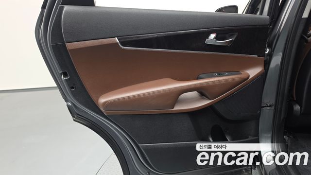 Kia Sorento 2016 — photo 15