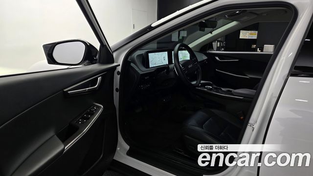 Kia EV6 2022 — photo 13