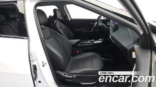 Kia EV6 2022 — photo 17