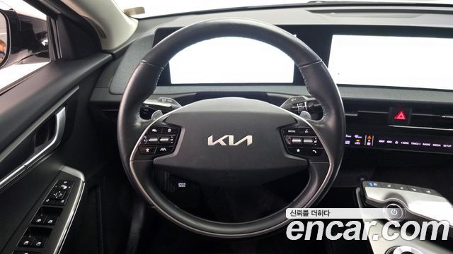 Kia EV6 2022 — photo 19