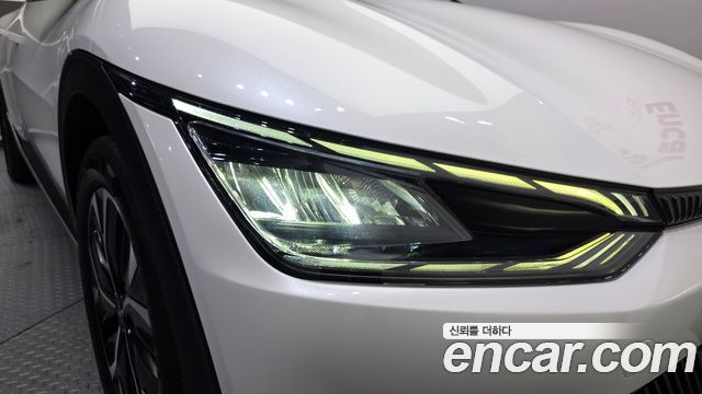 Kia EV6 2022 — photo 8