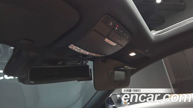 Mercedes-Benz E-Class 2019 — photo 28