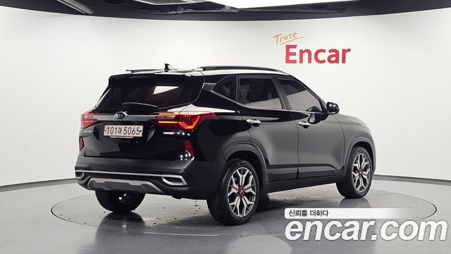 Kia Seltos 2020 — photo 2
