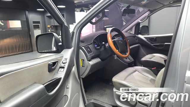 Hyundai Starex 2018 — photo 10