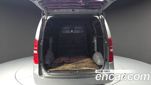 Hyundai Starex 2018 — photo 20