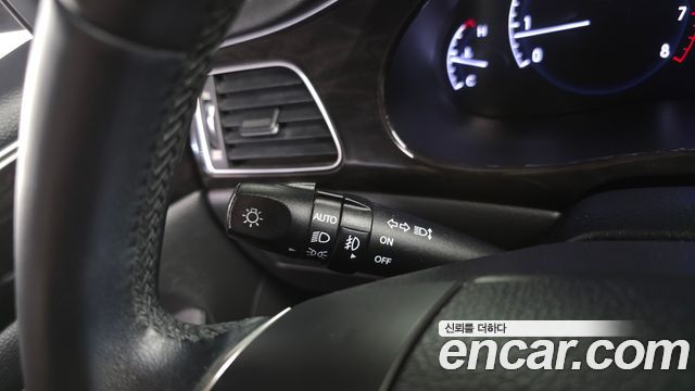 Hyundai Genesis 2014 — photo 24
