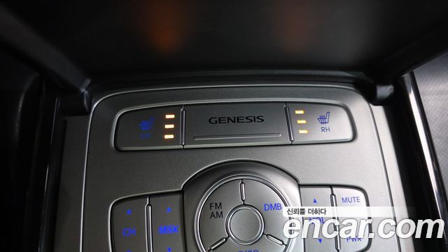 Hyundai Genesis 2014 — photo 25