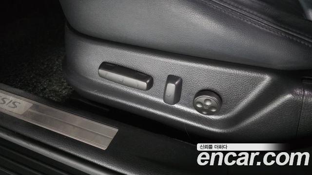 Hyundai Genesis 2014 — photo 31