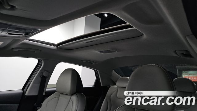Hyundai AVANTE 2021 — photo 22