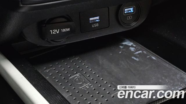 Hyundai AVANTE 2021 — photo 29