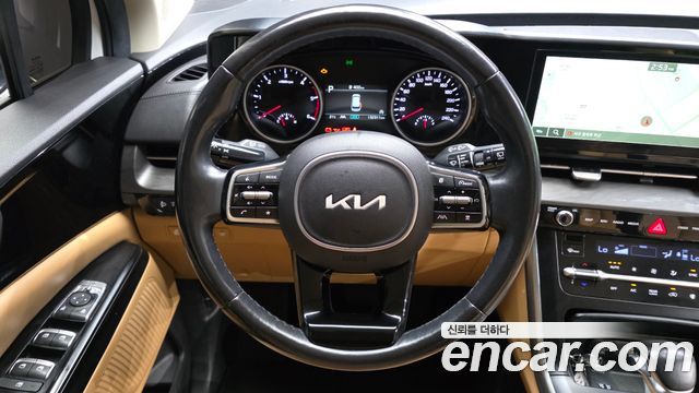 Kia Canival 2022 — photo 19