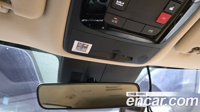 Kia Canival 2022 — photo 24