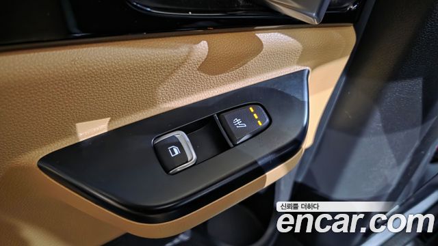 Kia Canival 2022 — photo 25