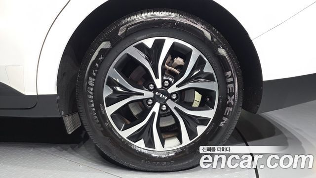 Kia Canival 2022 — photo 7