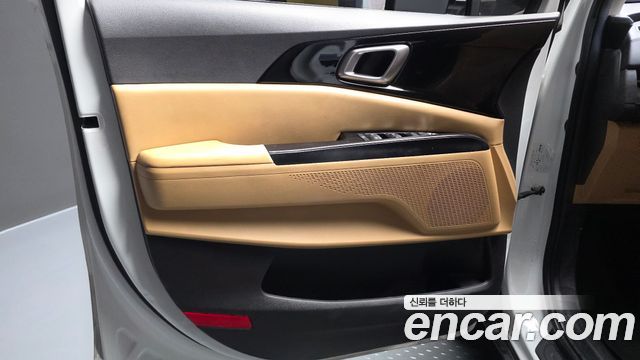 Kia Canival 2022 — photo 14