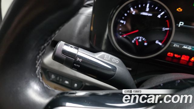Kia Canival 2022 — photo 29