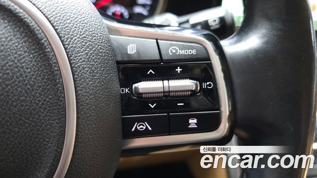 Kia Canival 2022 — photo 31