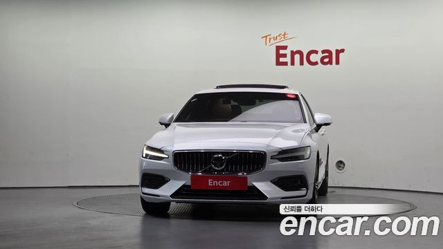 Volvo S60 2020 — photo 3