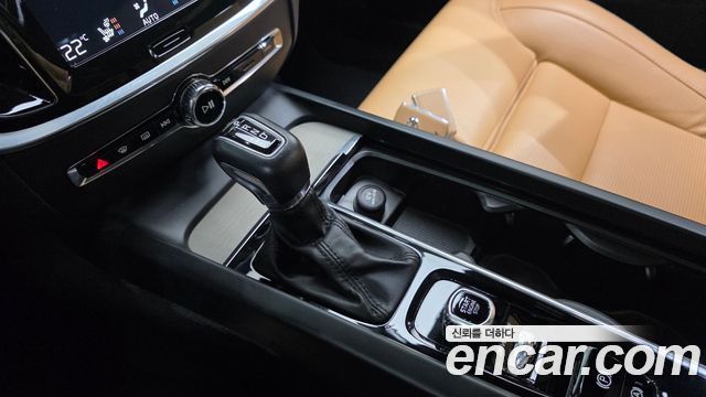 Volvo S60 2020 — photo 12