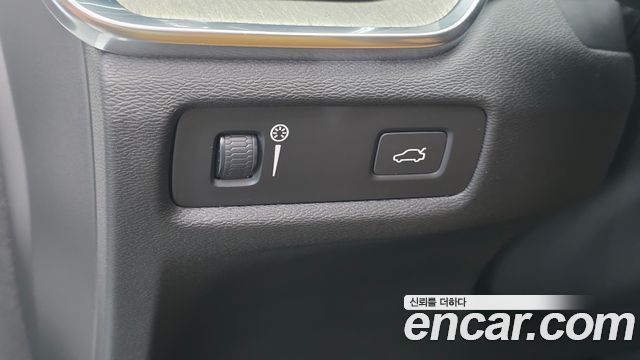 Volvo S60 2020 — photo 22