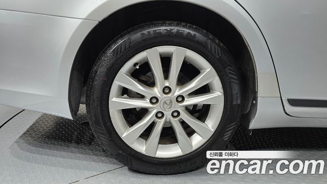 Lexus ES 2011 — photo 5