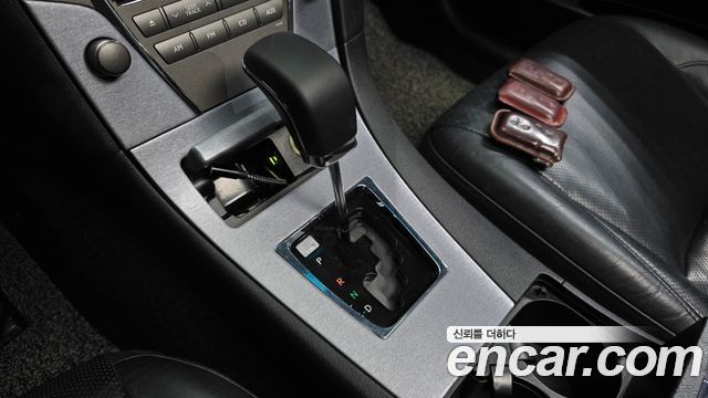 Lexus ES 2011 — photo 9