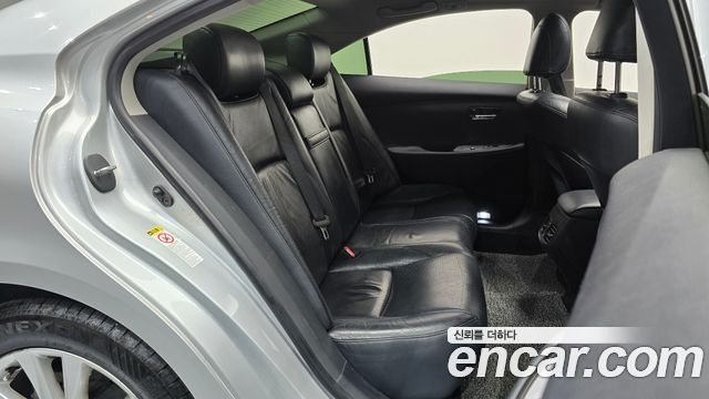 Lexus ES 2011 — photo 11