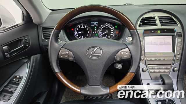 Lexus ES 2011 — photo 13