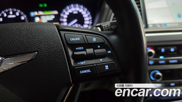 Genesis G80 2019 — photo 15