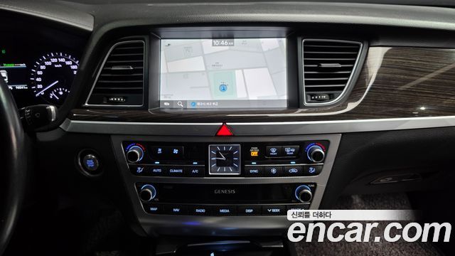 Genesis G80 2019 — photo 20