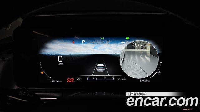 Kia Canival 2023 — photo 11