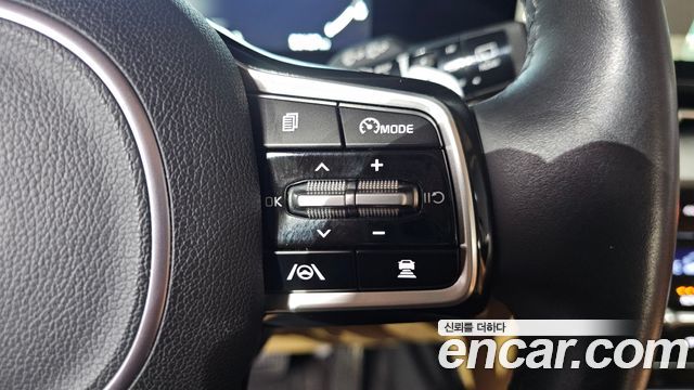 Kia Canival 2023 — photo 24