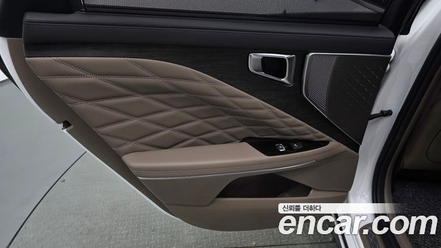 Kia K8 2023 — photo 15