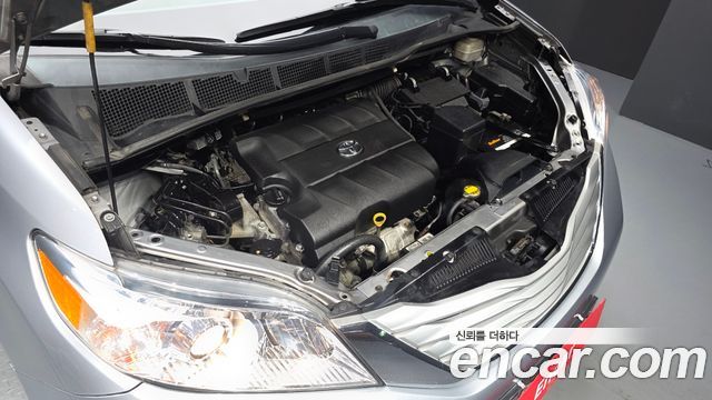 Toyota Sienna 2013 — photo 6