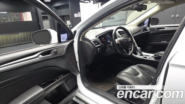 Ford Mondeo 2016 — photo 10