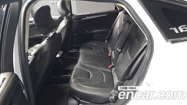 Ford Mondeo 2016 — photo 12