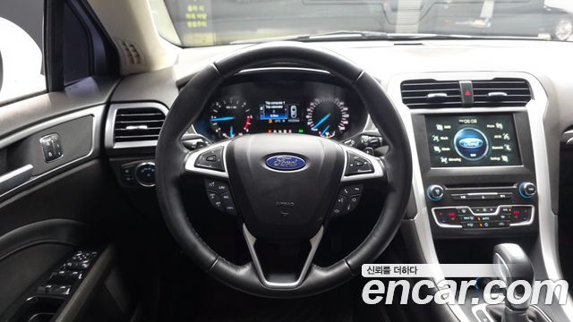 Ford Mondeo 2016 — photo 13