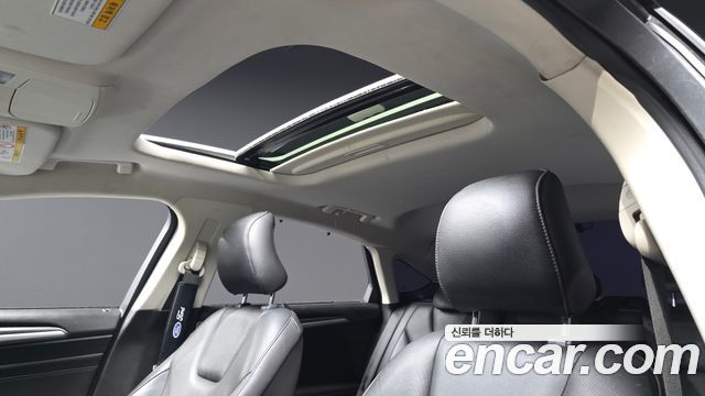 Ford Mondeo 2016 — photo 17