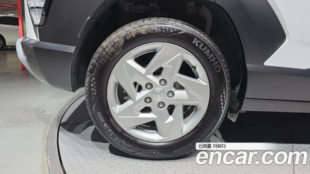 Hyundai Kona 2023 — photo 5