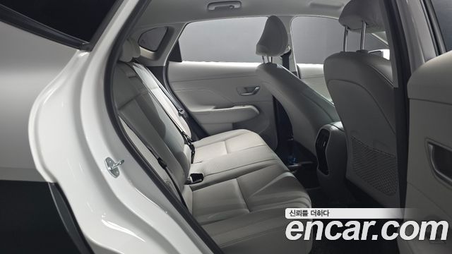 Hyundai Kona 2023 — photo 17